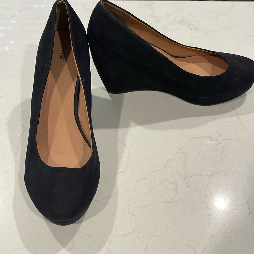 Apt 9 Size 10 Chunky Black Heels